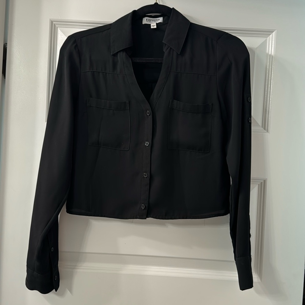 Express Portfolio Cropped Black Shirt